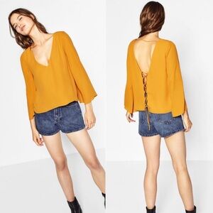 ✅FREE✅ NWT Zara Trafaluc mustard bell sleeve flowy top XS